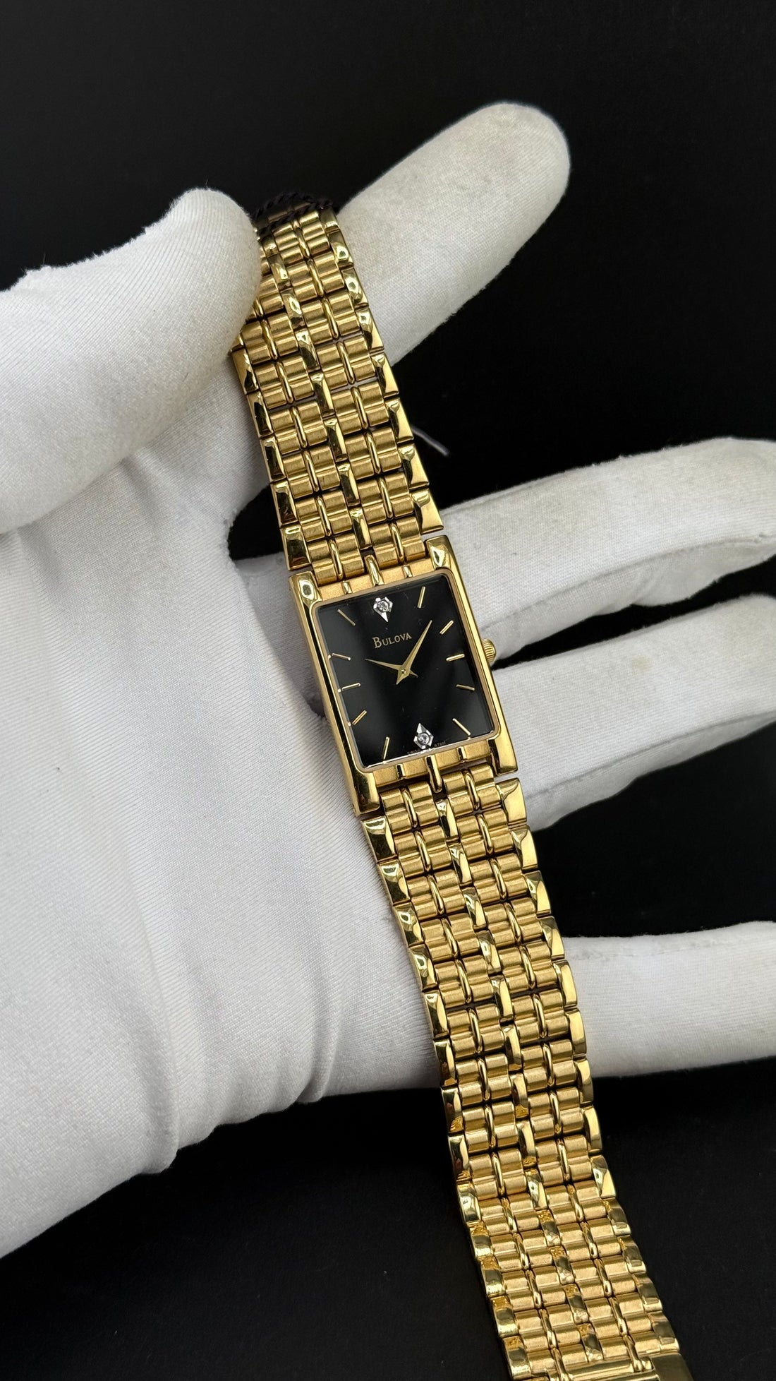 Bulova – Tank – 1980s