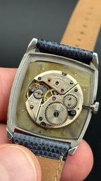 Universal Geneve Tonneau