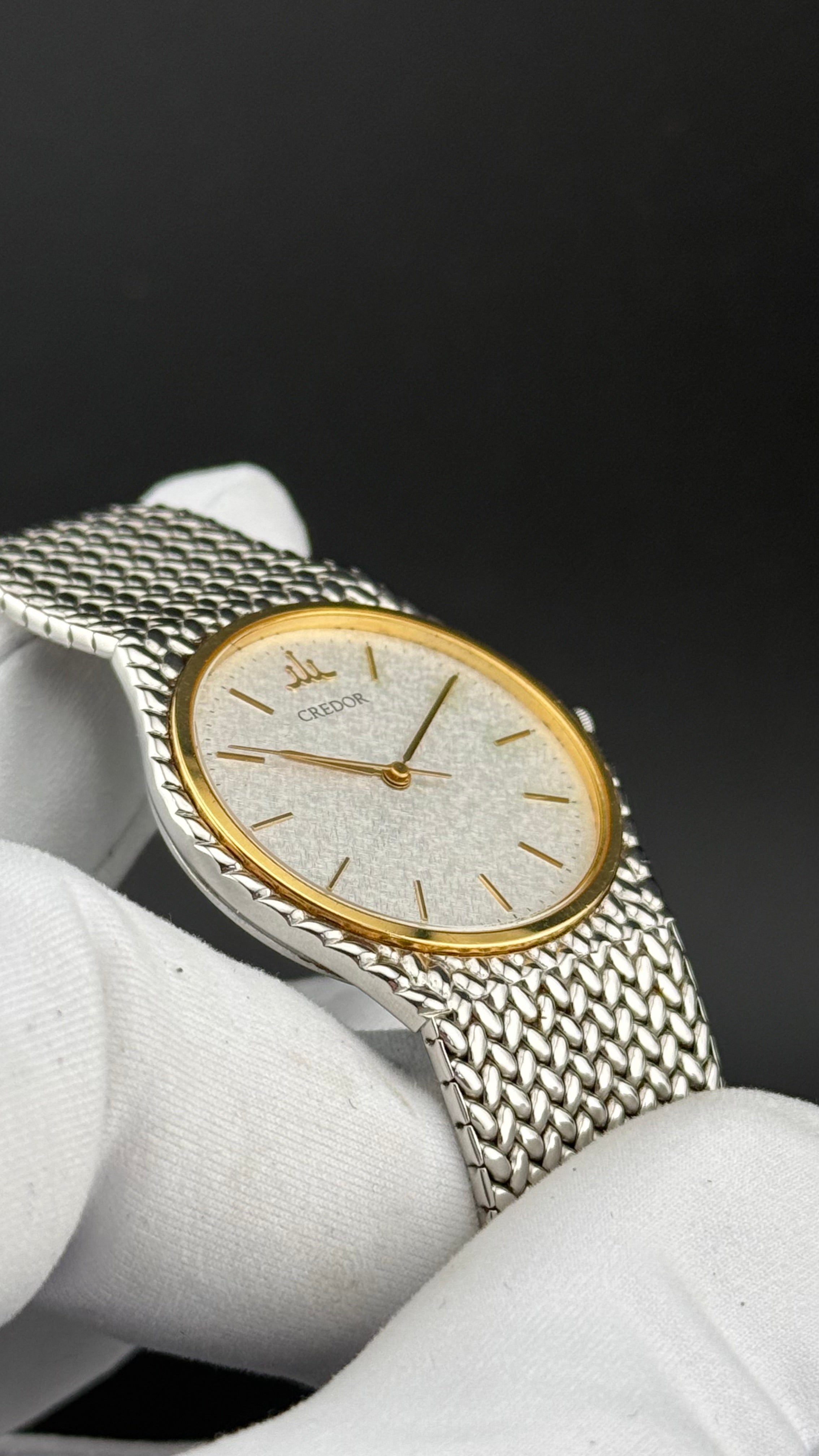 Credor 7771-6050 poignet