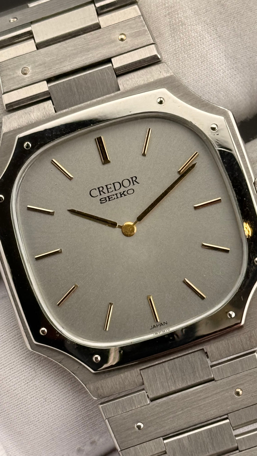 9300-5070 - Mint Condition with Box