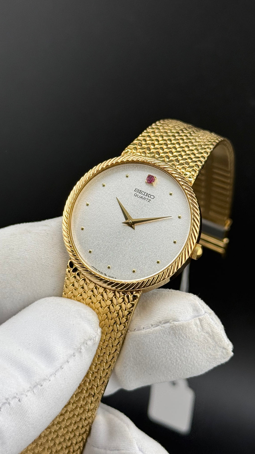 Seiko – Torsade Bracelet Intégré 7430-7010 NOS – 1983