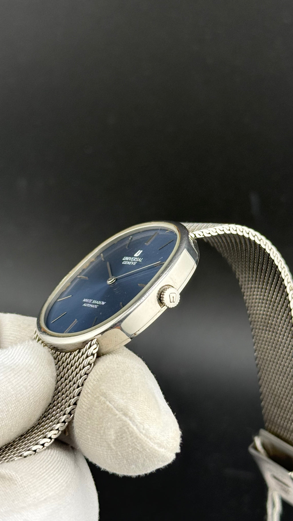 Universal Geneve White Shadow Ellipse UNI-22