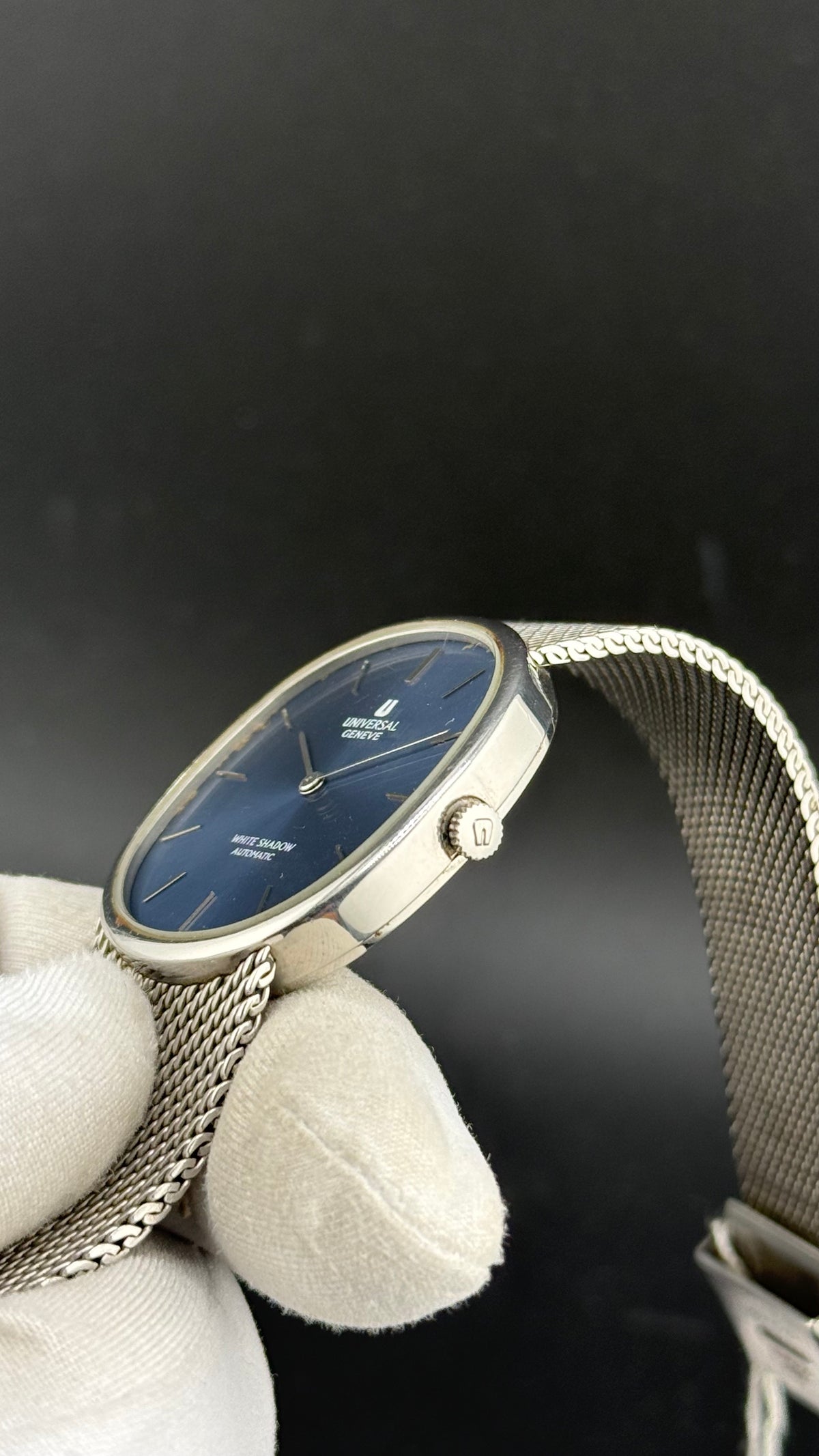 Universal Geneve White Shadow Ellipse UNI-22