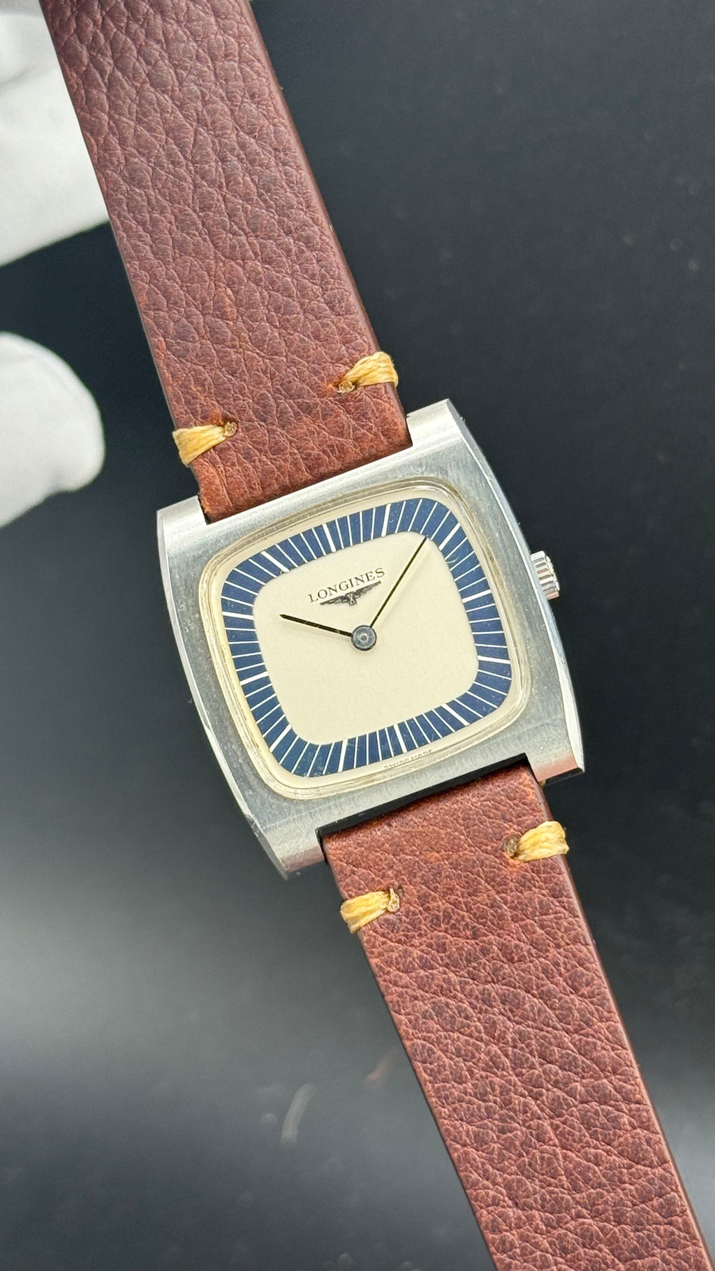 Longines – TV Shape Calibre 428 – Années 70