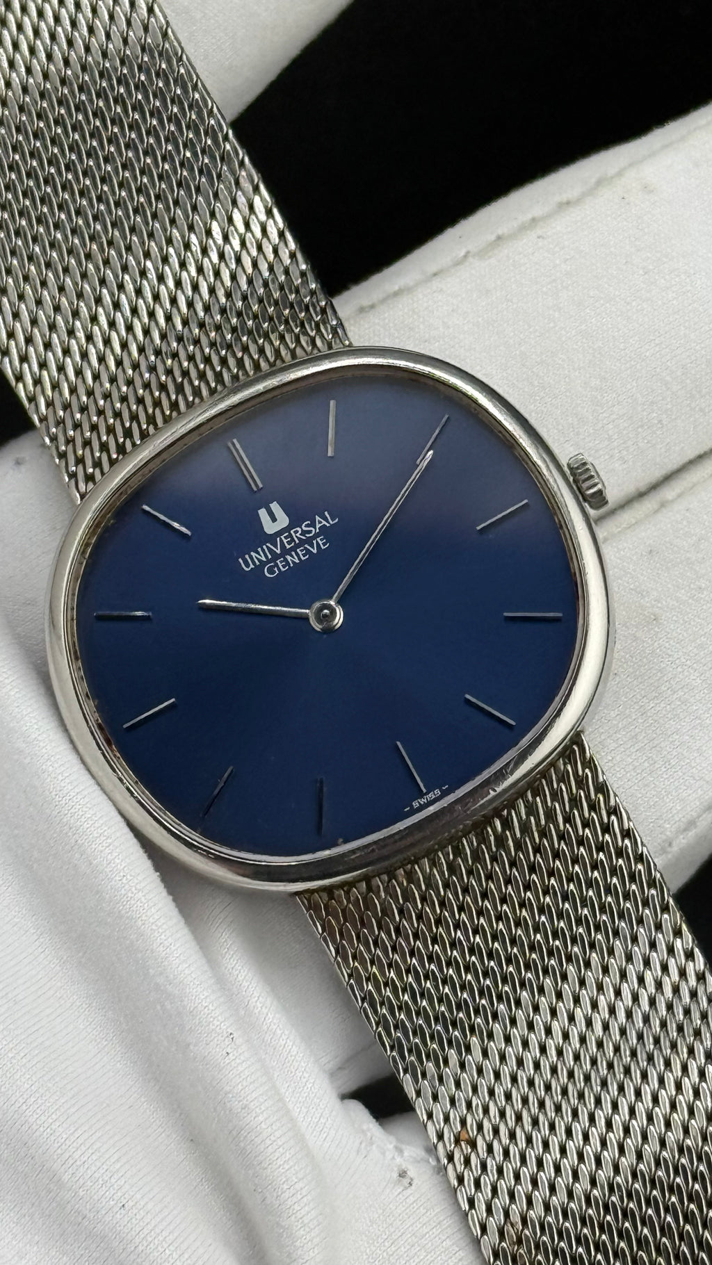 Universal Geneve Ellipse cadran bleu full set