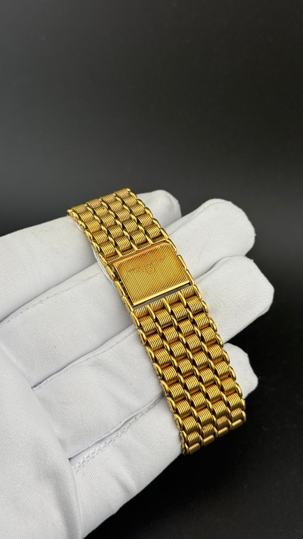 Longines – Tank QWR – Années 1980