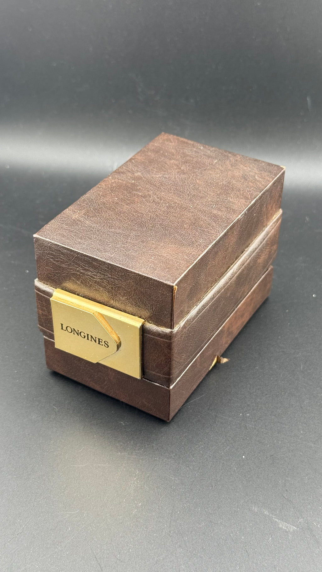 Longines – Boîtier Coussin Bracelet Milanais – Années 70