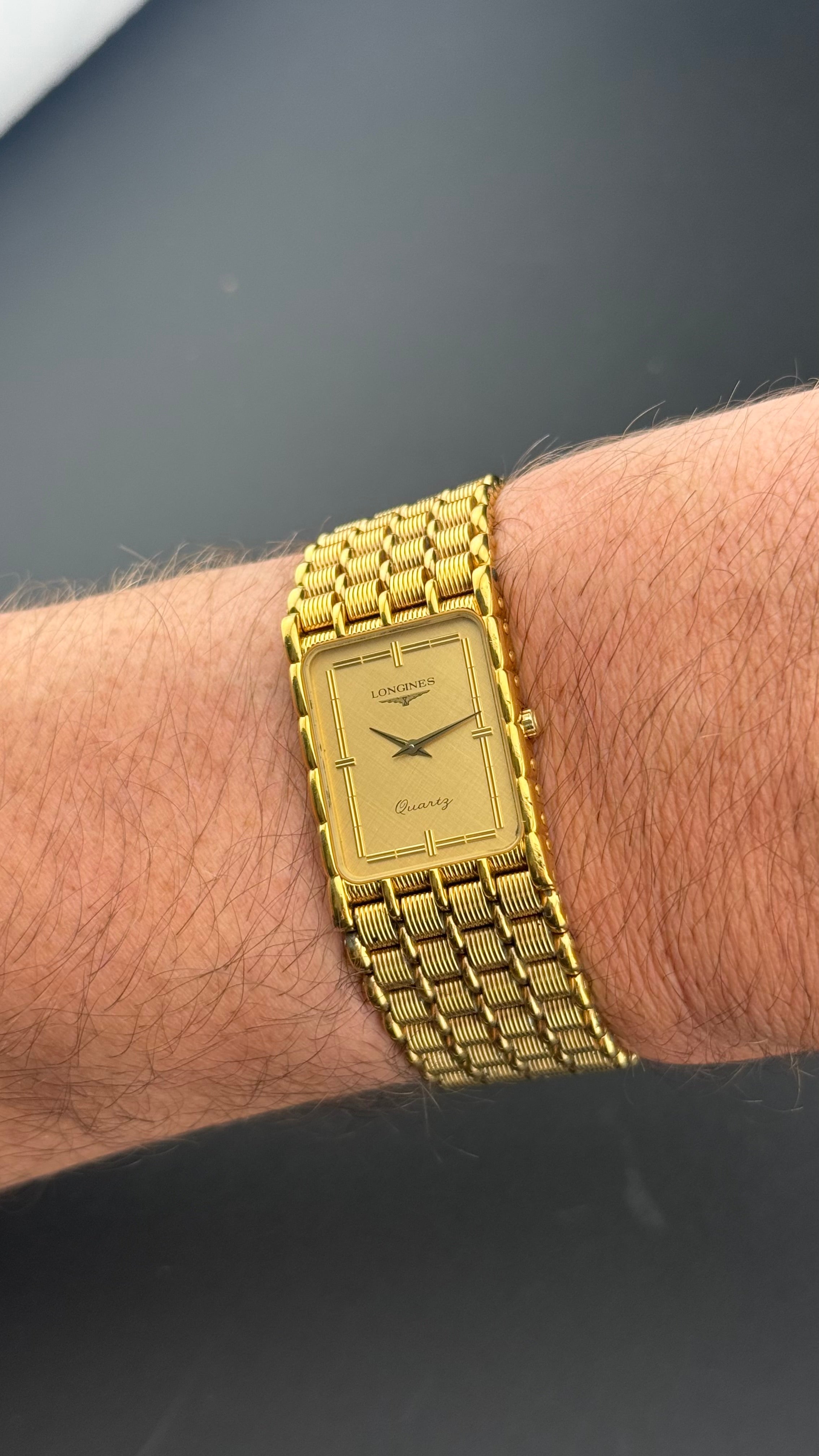 Longines – Tank QWR – Années 1980