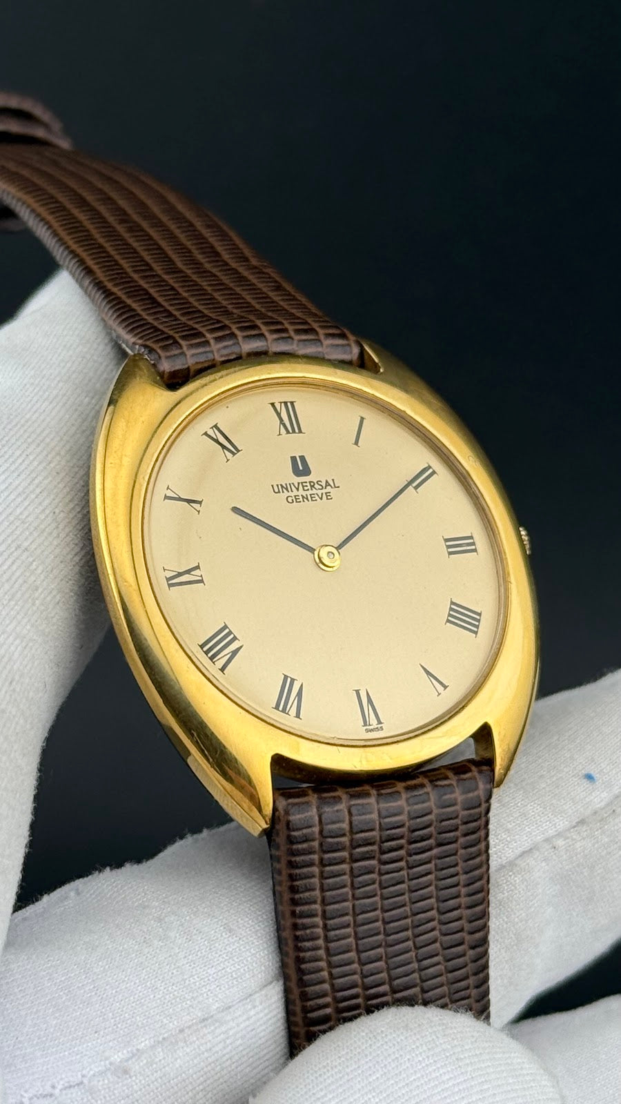 Universal Geneve – Pre Shadow – Années 70