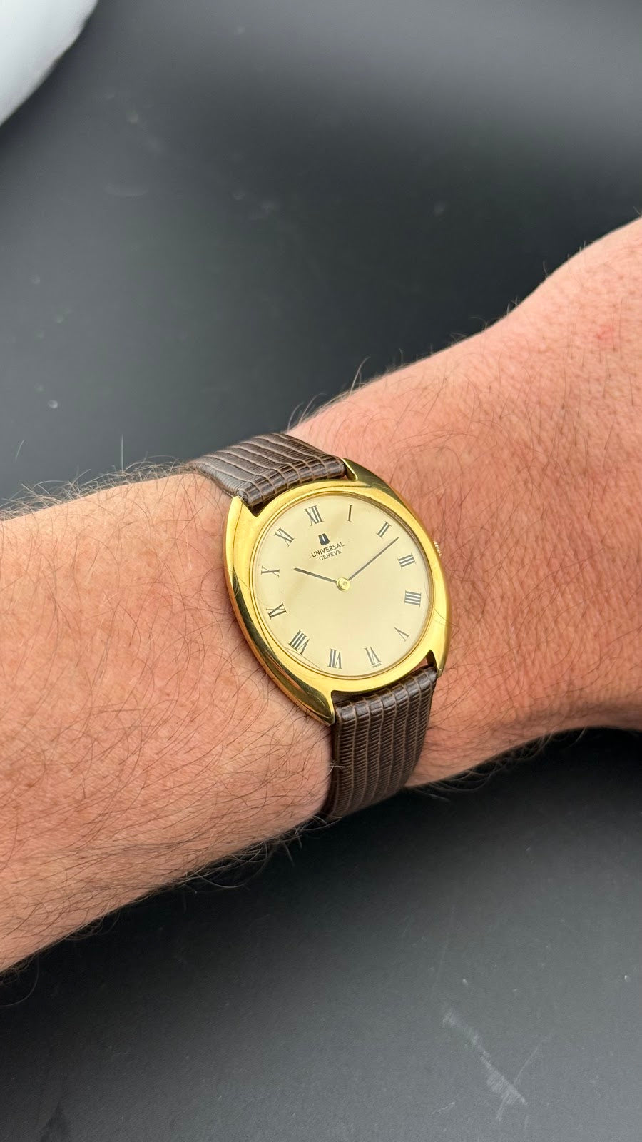 Universal Geneve – Pre Shadow – Années 70