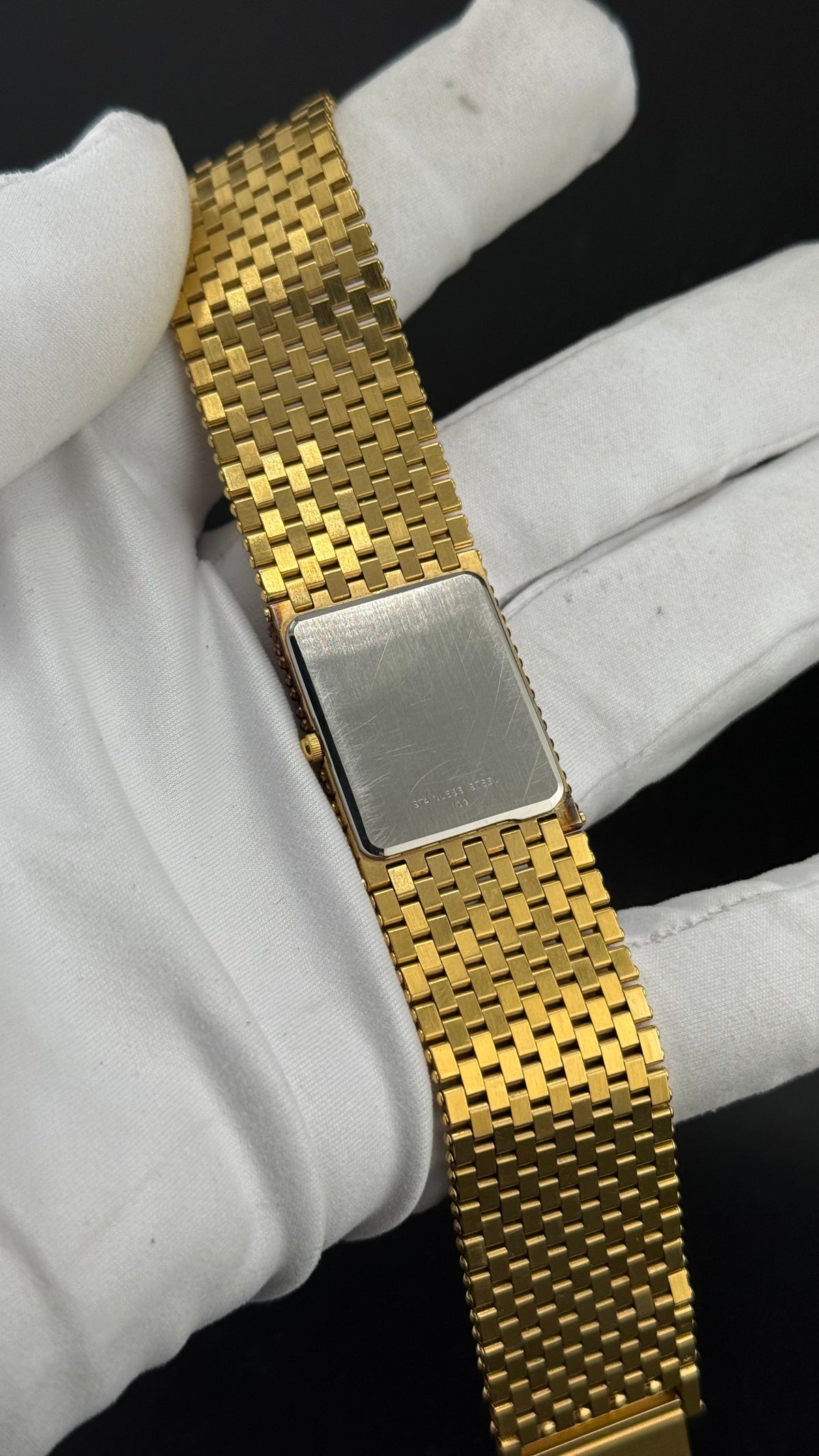 Longines QWR LON-48 – dos du boîtier