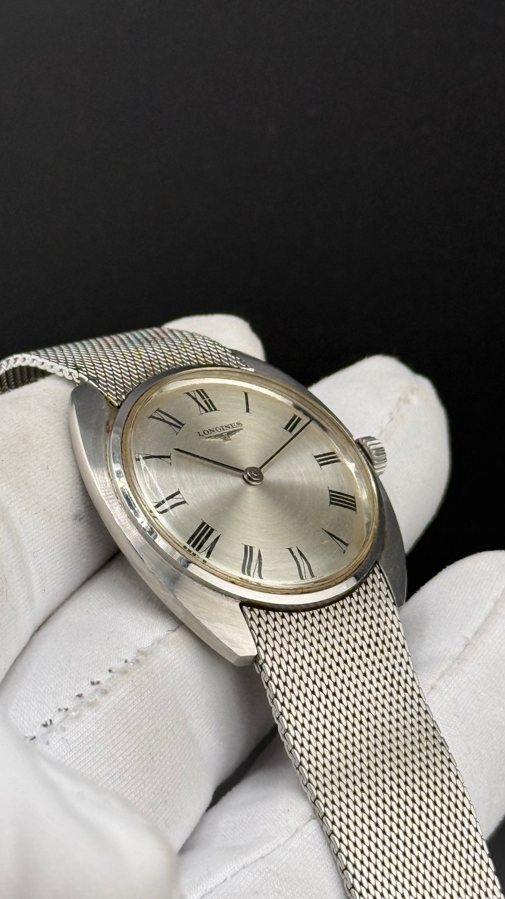 Longines – Boîtier Coussin Bracelet Milanais – Années 70