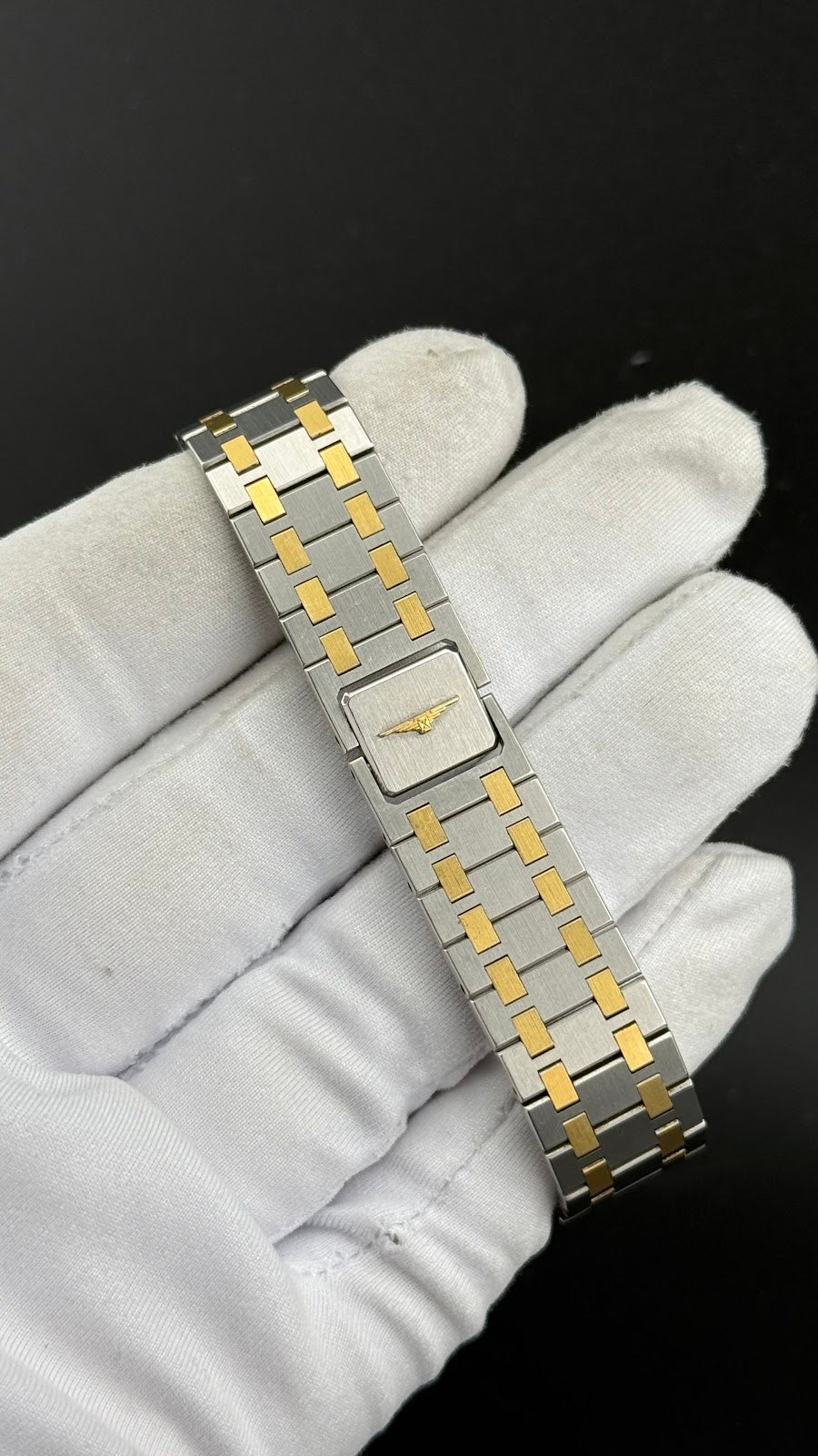 Longines – Quartz Integrated Bracelet – Années 80