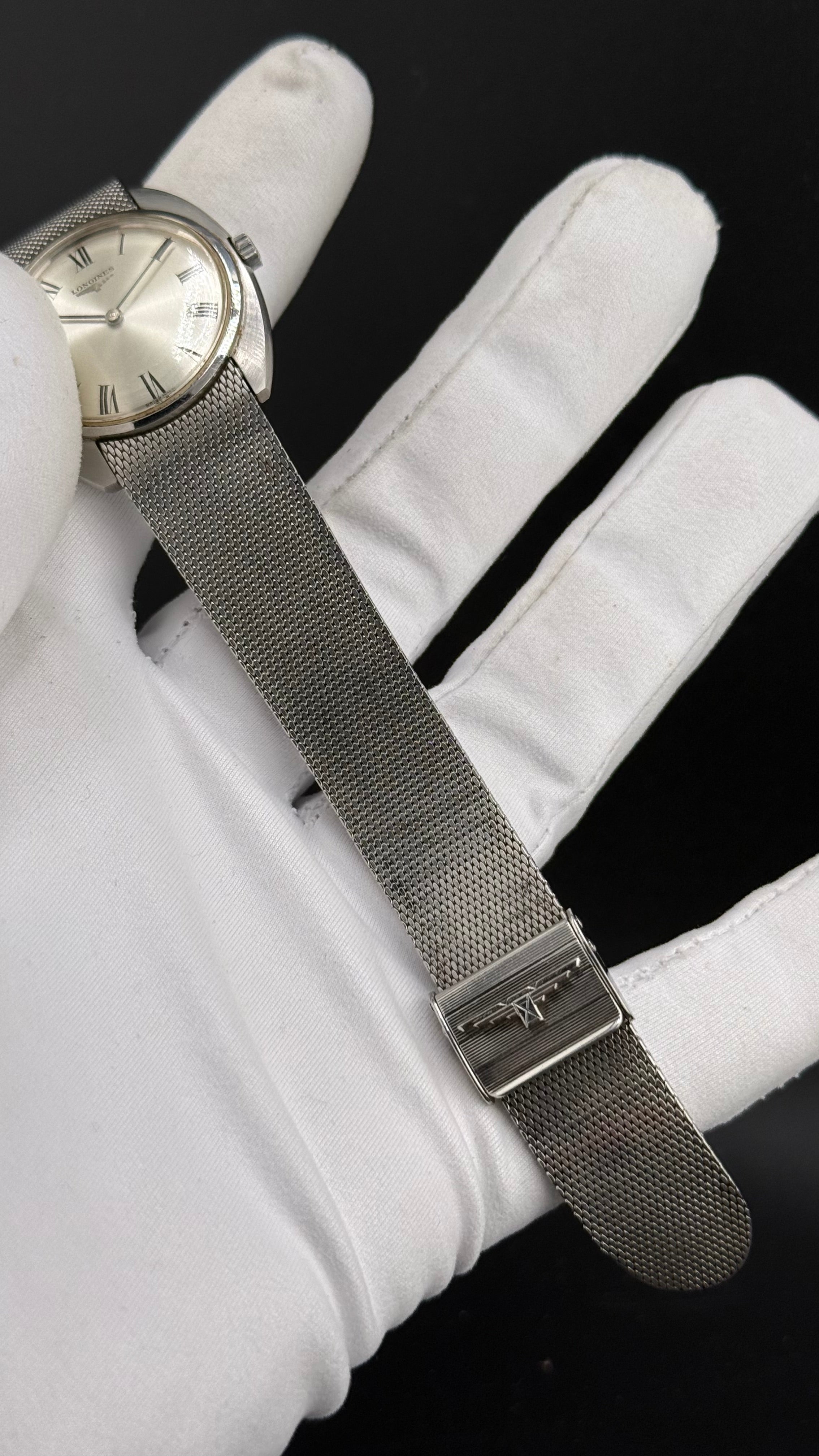 Longines – Boîtier Coussin Bracelet Milanais – Années 70