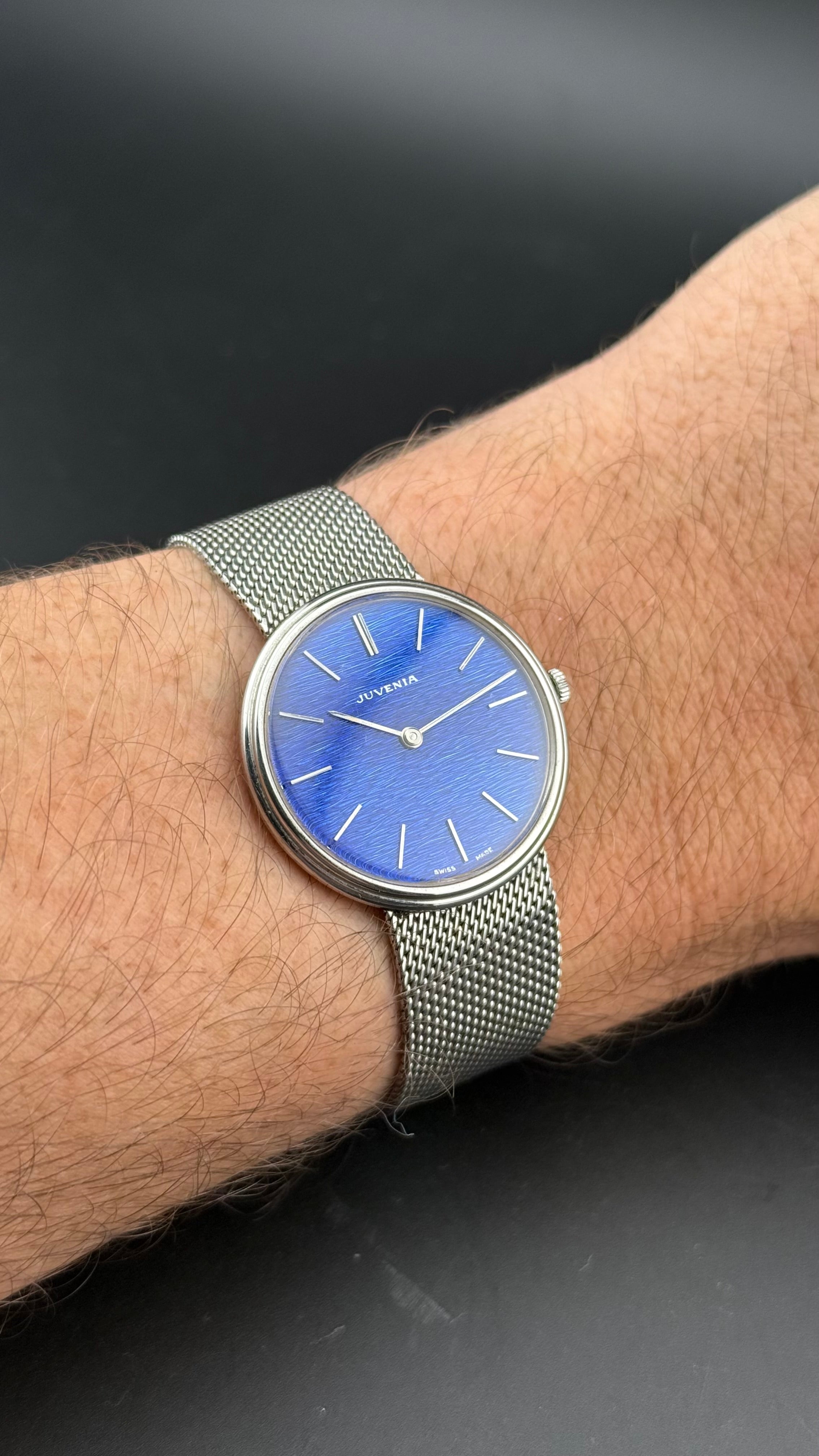 Juvenia Blue Dial