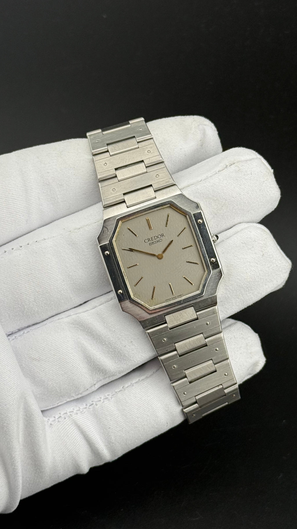 Credor 9300-5050 cadran gris