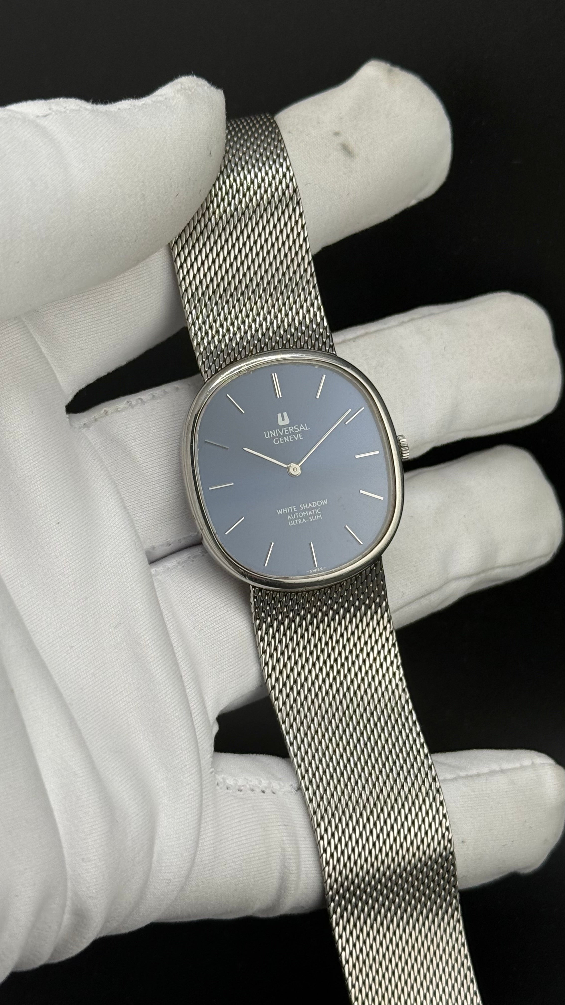 Universal Genève – White Shadow Ellipse Cadran Bleu – Années 70