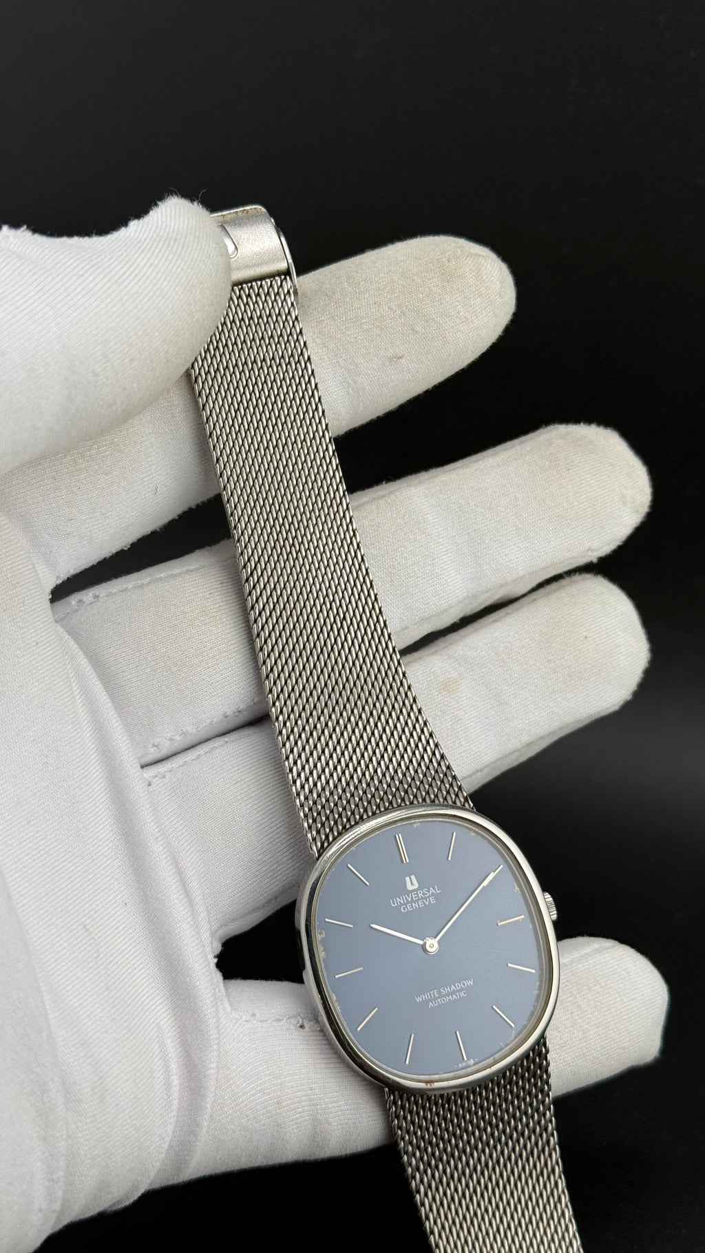 Universal Geneve White Shadow Ellipse UNI-22