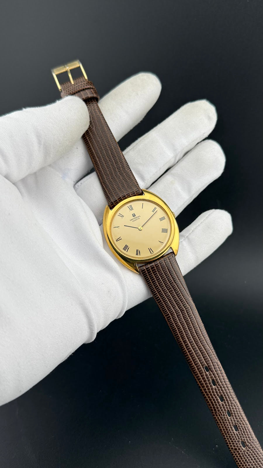 Universal Geneve – Pre Shadow – Années 70