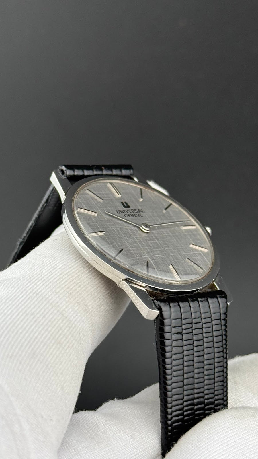Universal Geneve – Ultra-Thin Ref 842101 – Années 70