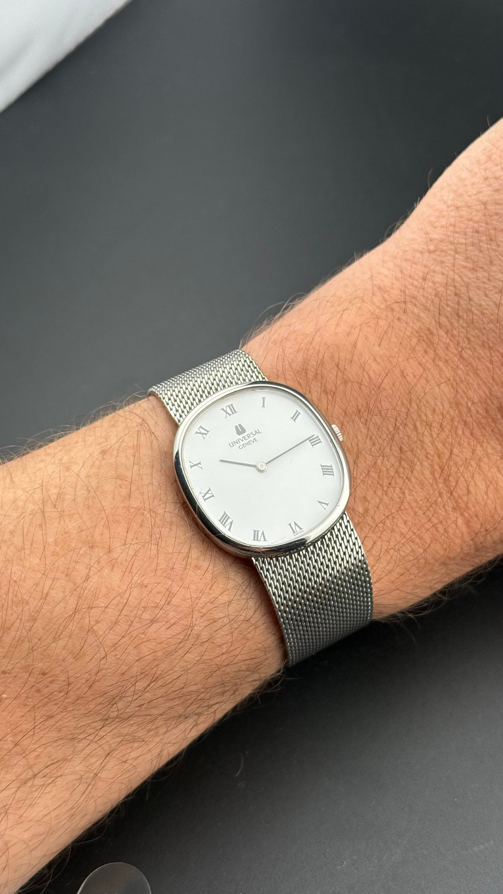 UG White Shadow Ellipse