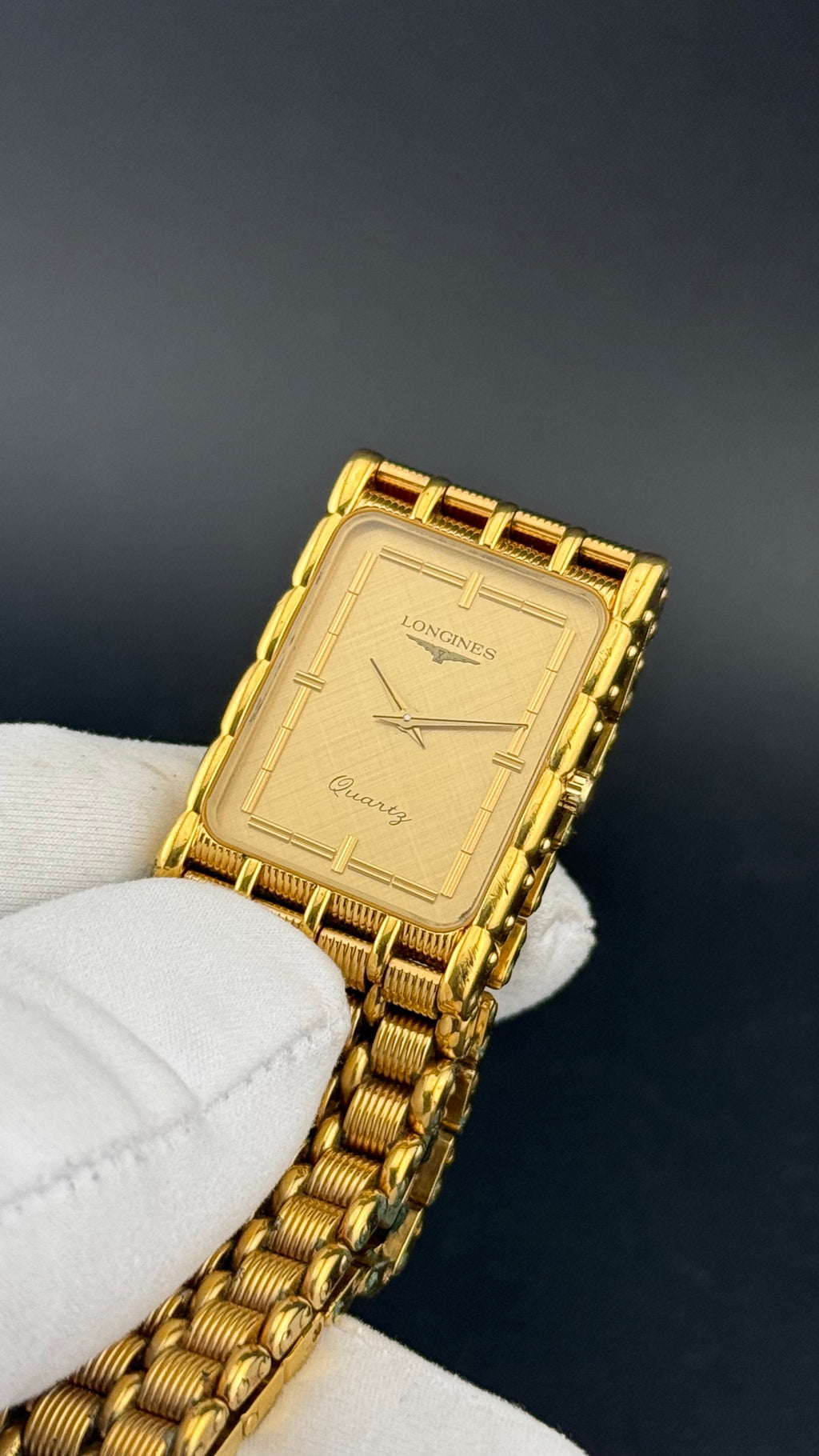 Longines – Tank QWR – Années 1980