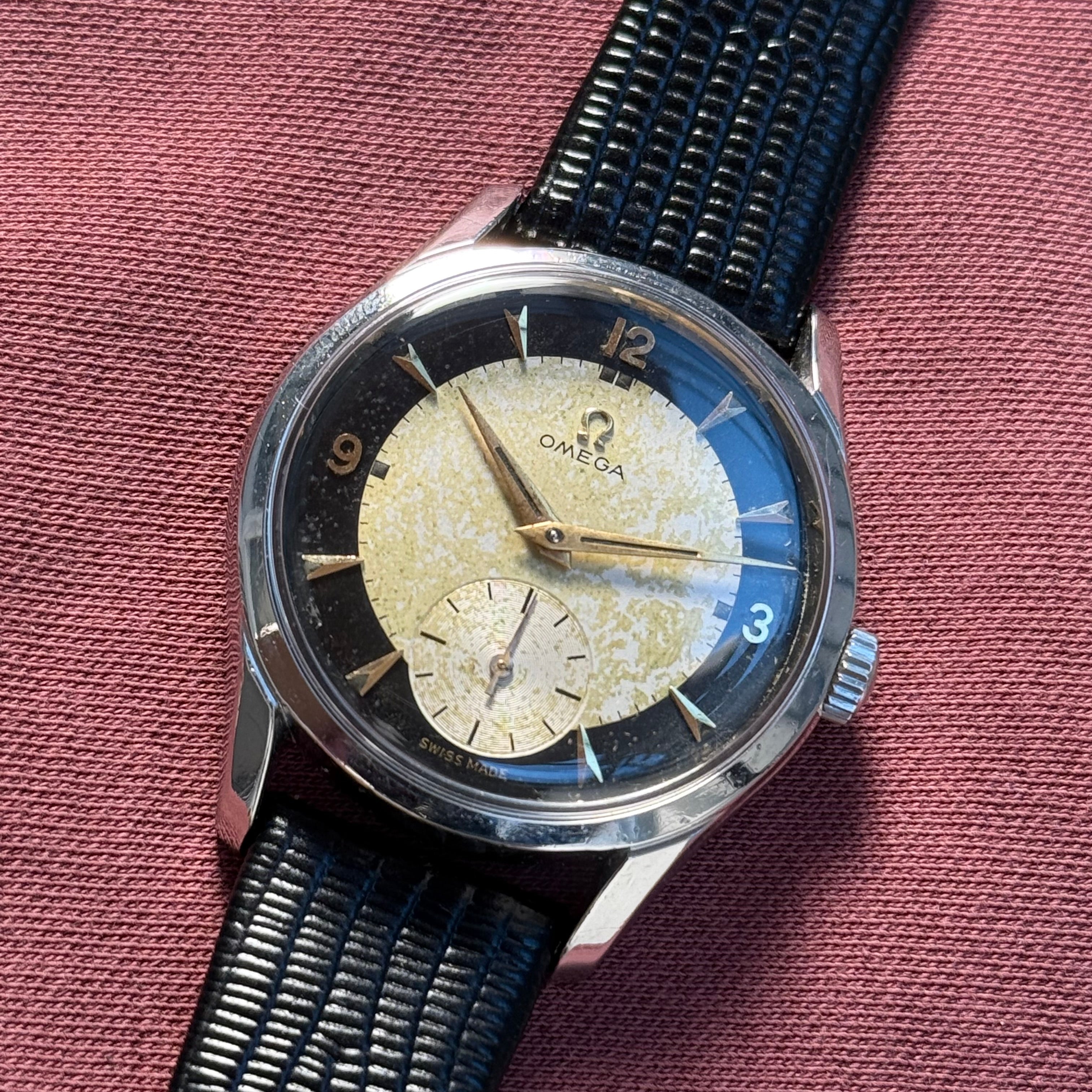 Omega – 2639 Jumbo “Tuxedo Dial” – 1952