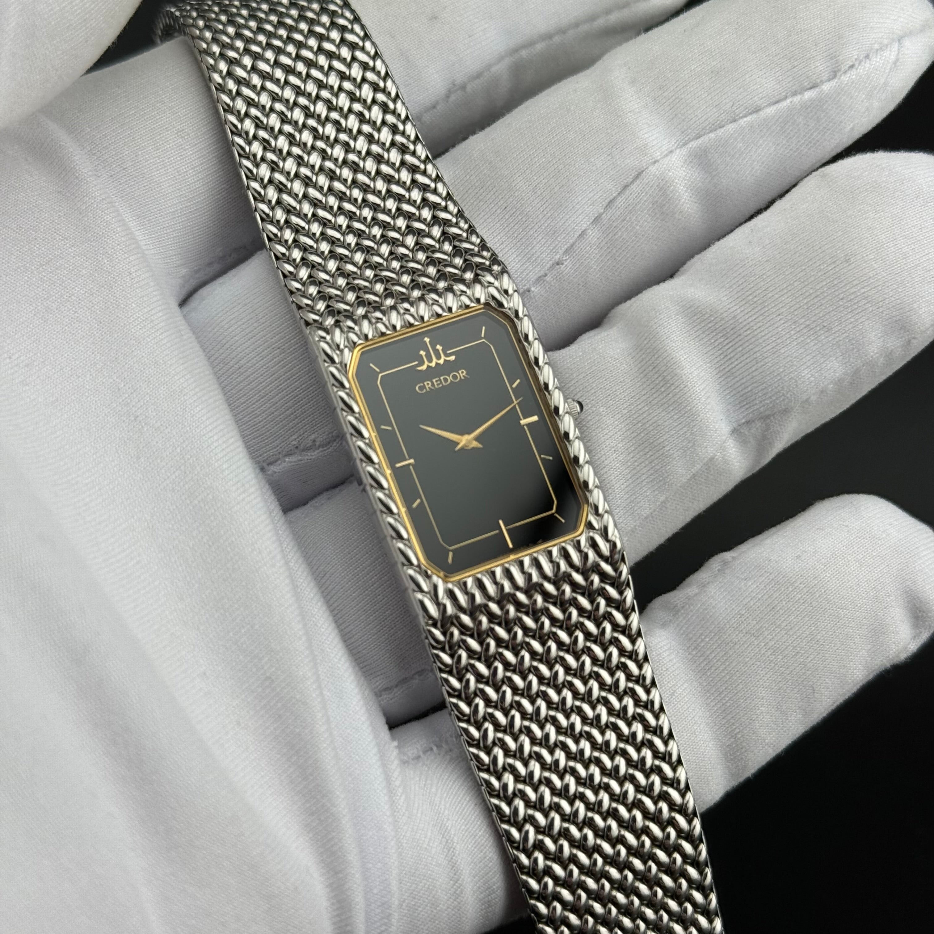 Credor – 2F70-5330 (black dial, box) – 1983