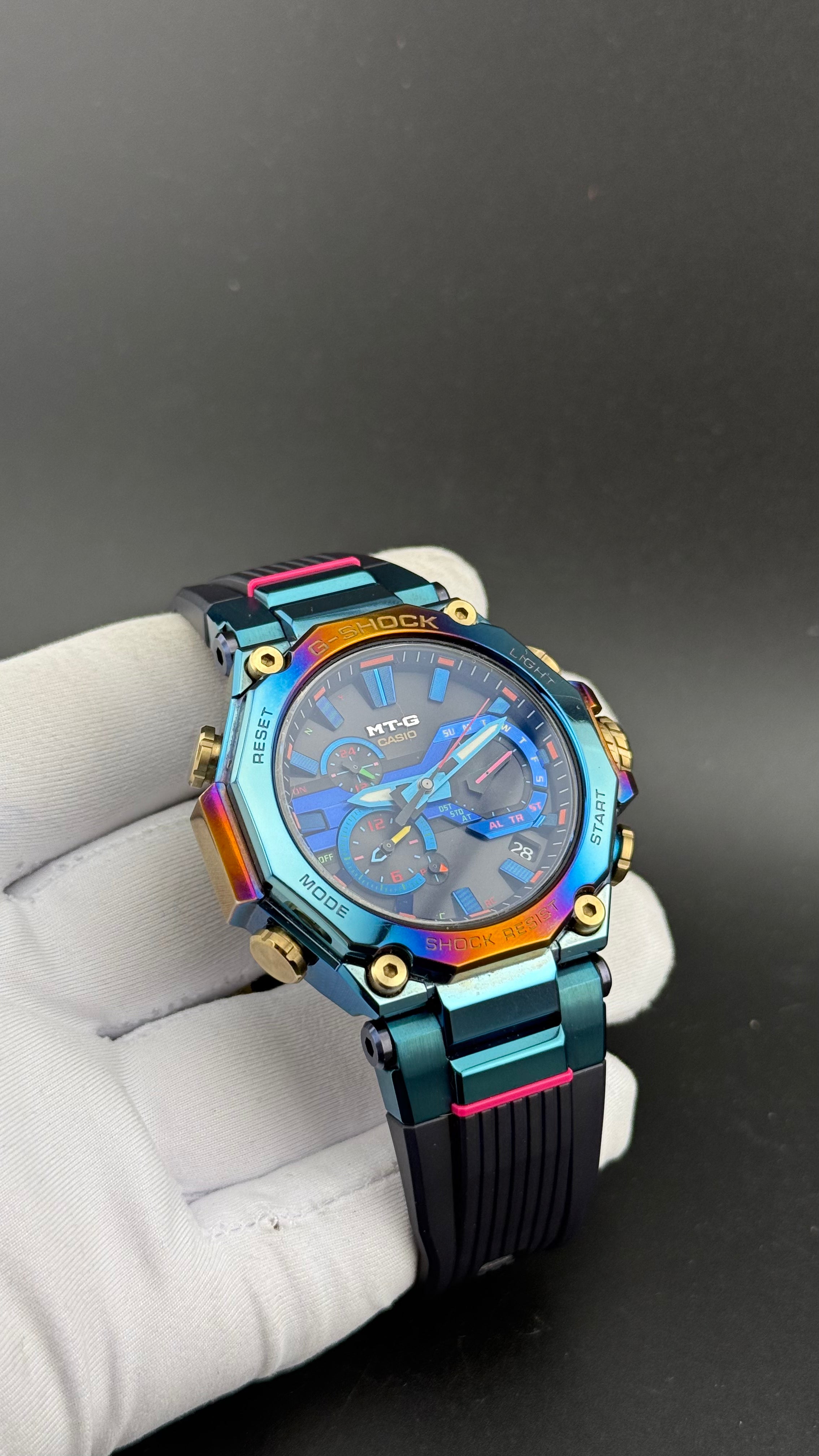 Casio – G-Shock Blue Phoenix MTG-B2000PH-2AJR