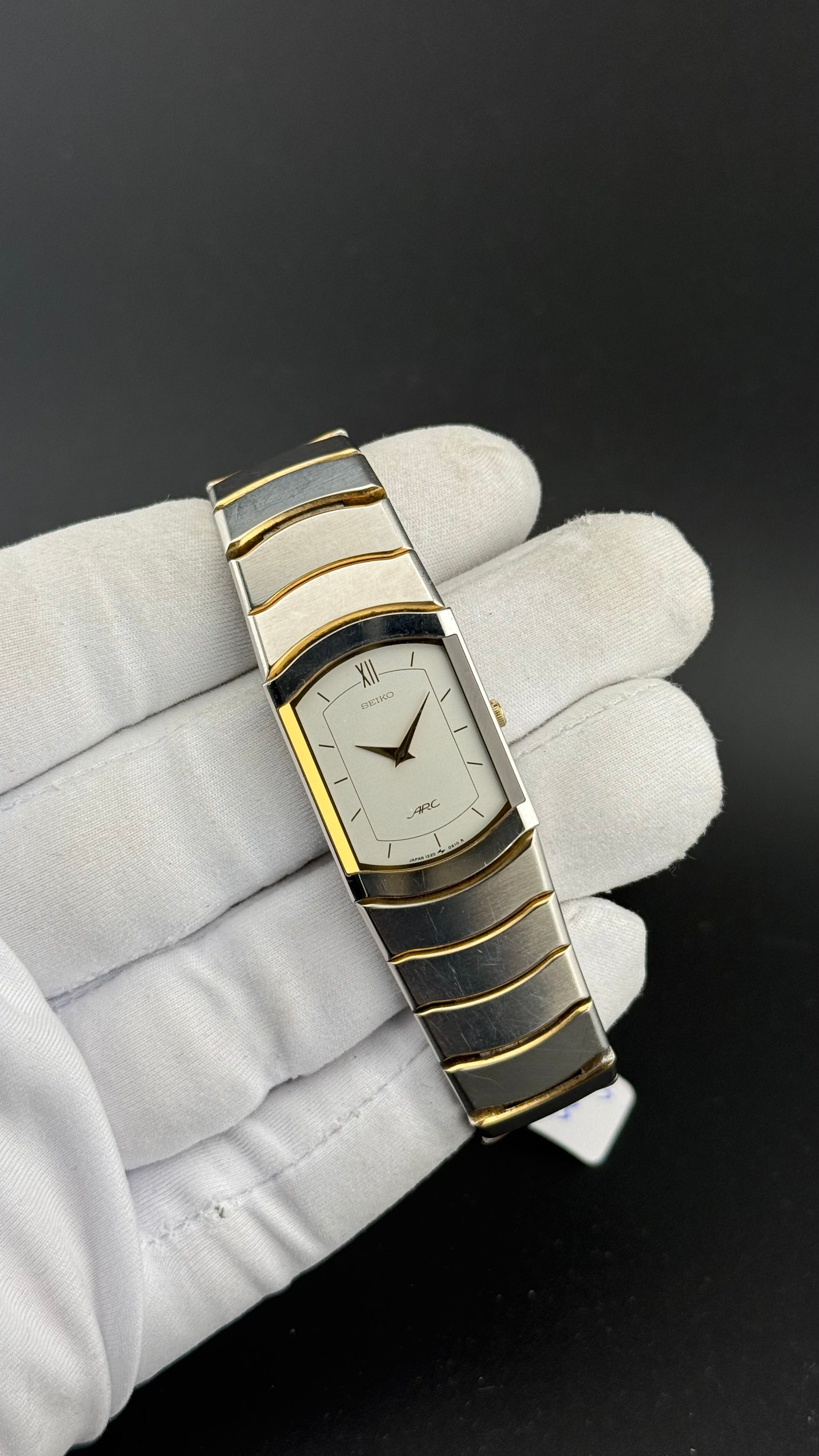 Seiko ARC - 1220-529A