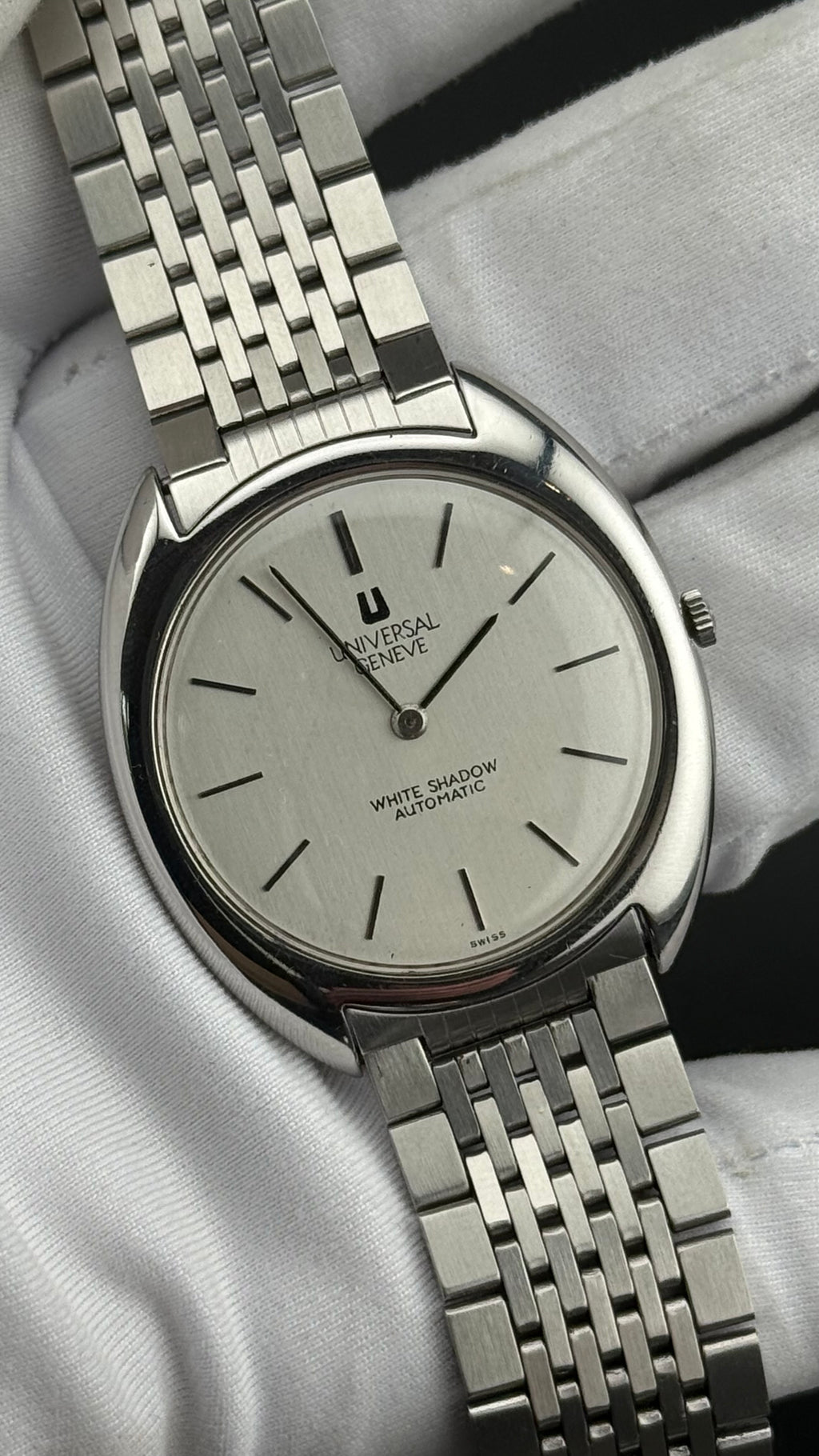 Universal Genève – White Shadow C-Shape - GF bracelet