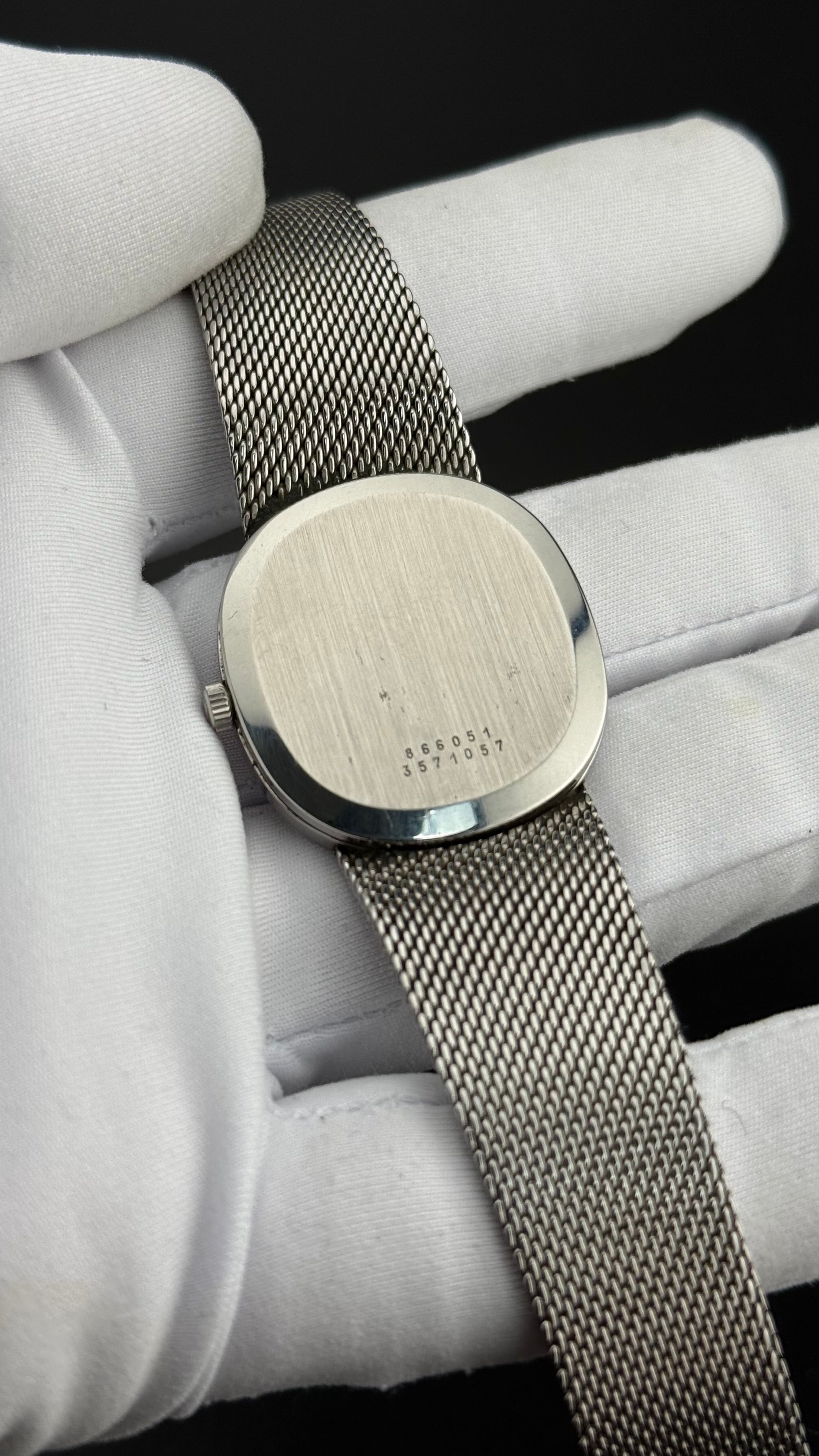 Universal Geneve - White Shadow Ellipse - Micro Rotor