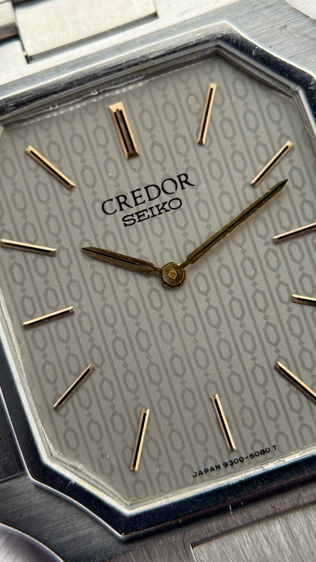 Credor 9300-5050 - Textured Dial