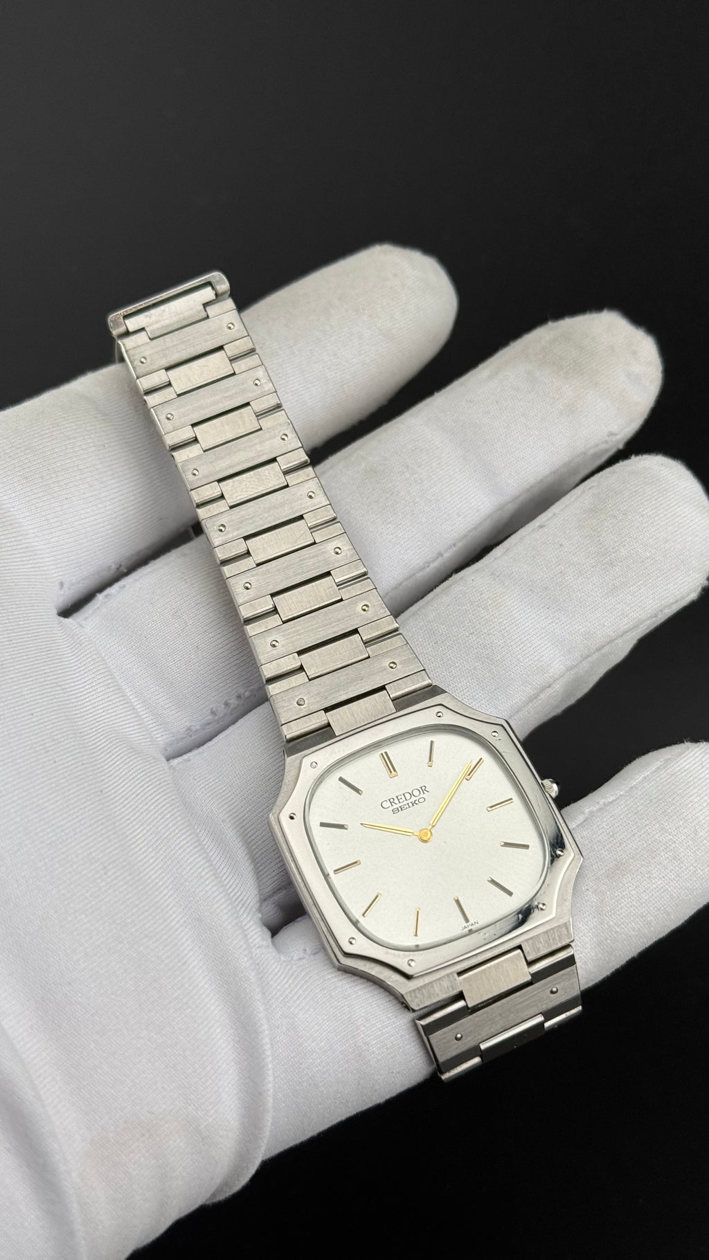 9300-5070 - Mint Condition with Box