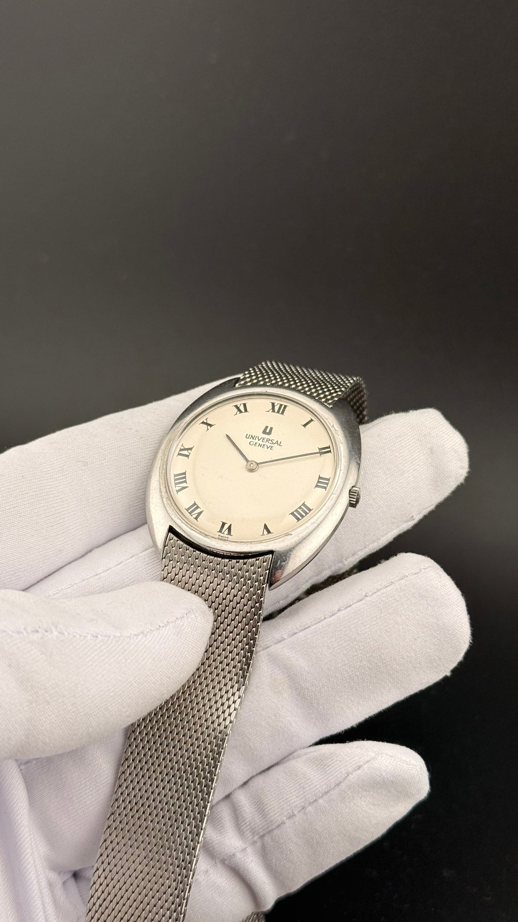 Universal Genève – White Shadow – 1970