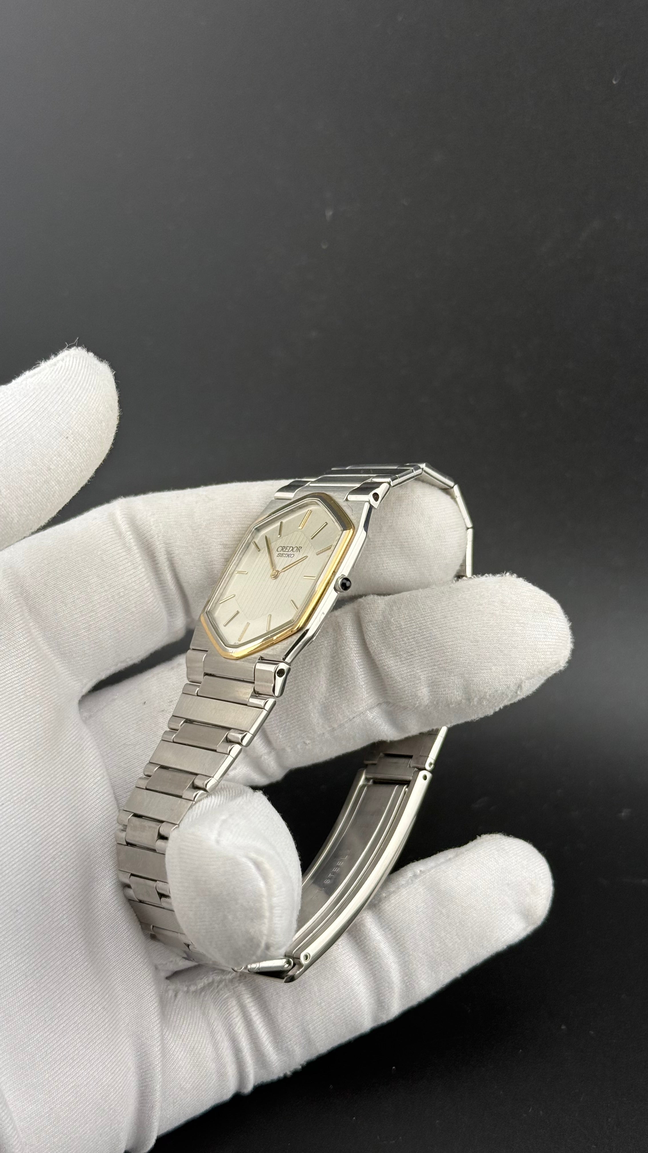 Credor 9300-5220 1980s Hexagonal Dual-Texture Dial | Very Vintage