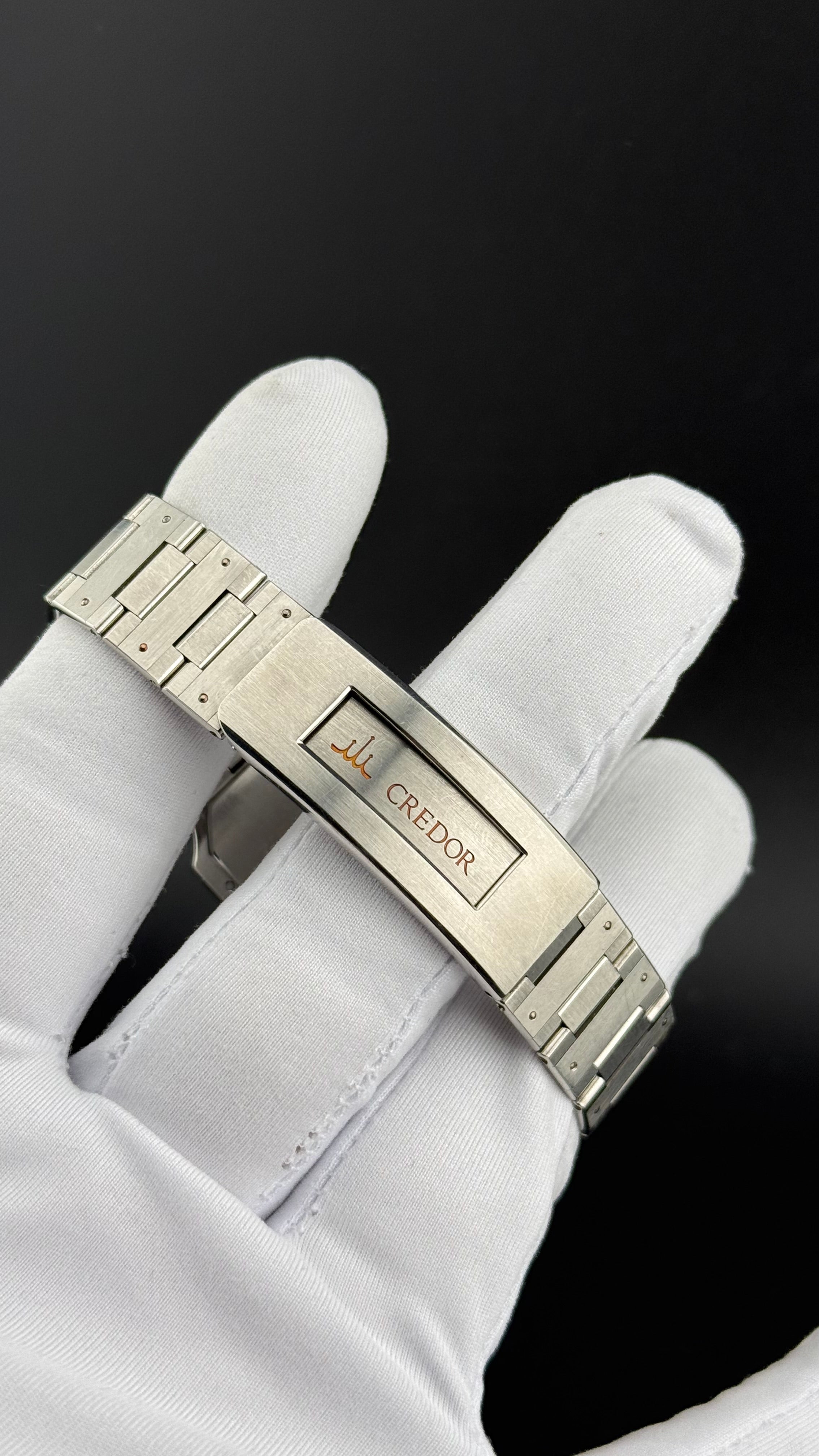 Credor – 9300-5050 Cadran gris liseré noir – 1980