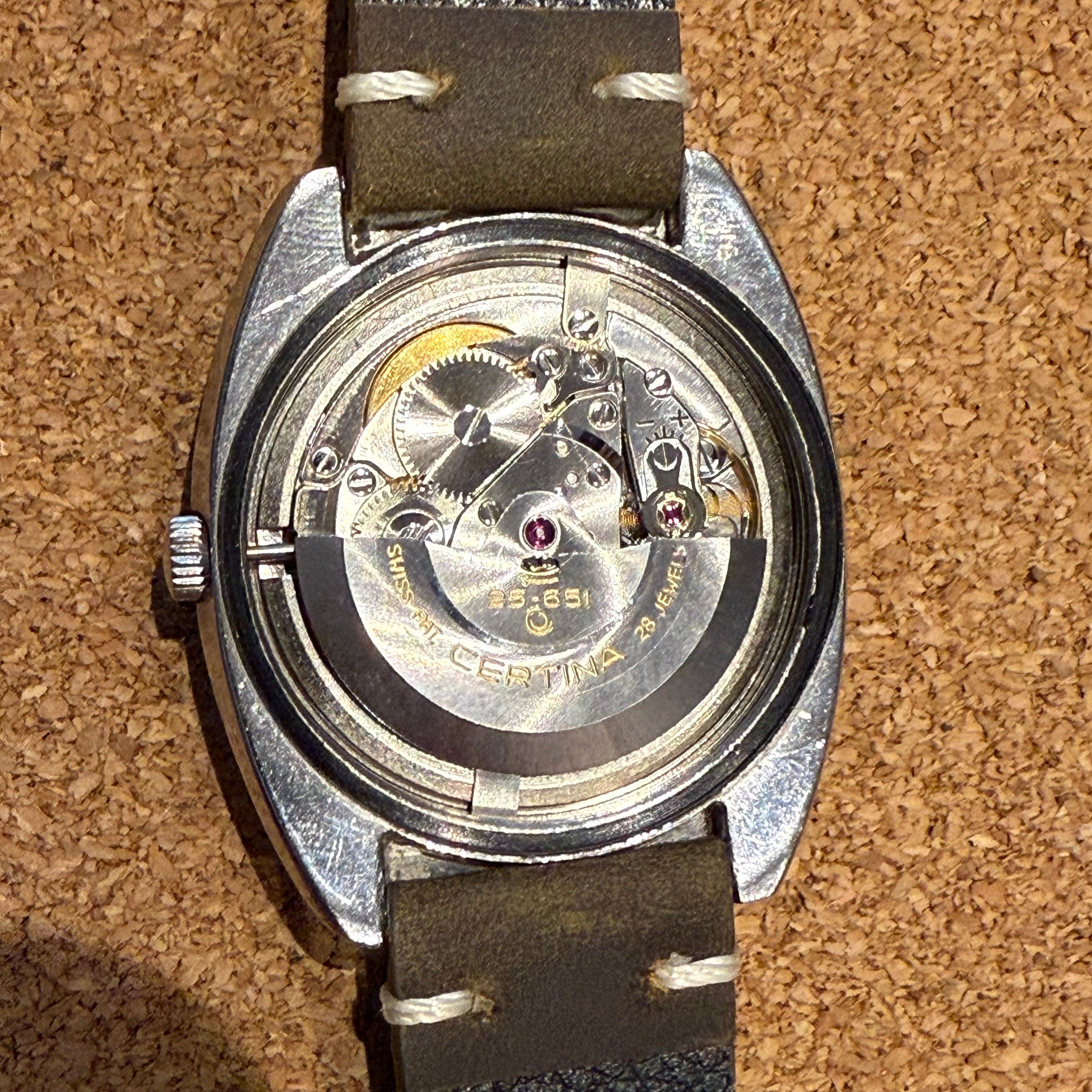 Certina - Blue Ribbon Cadran Rouge - 1970s