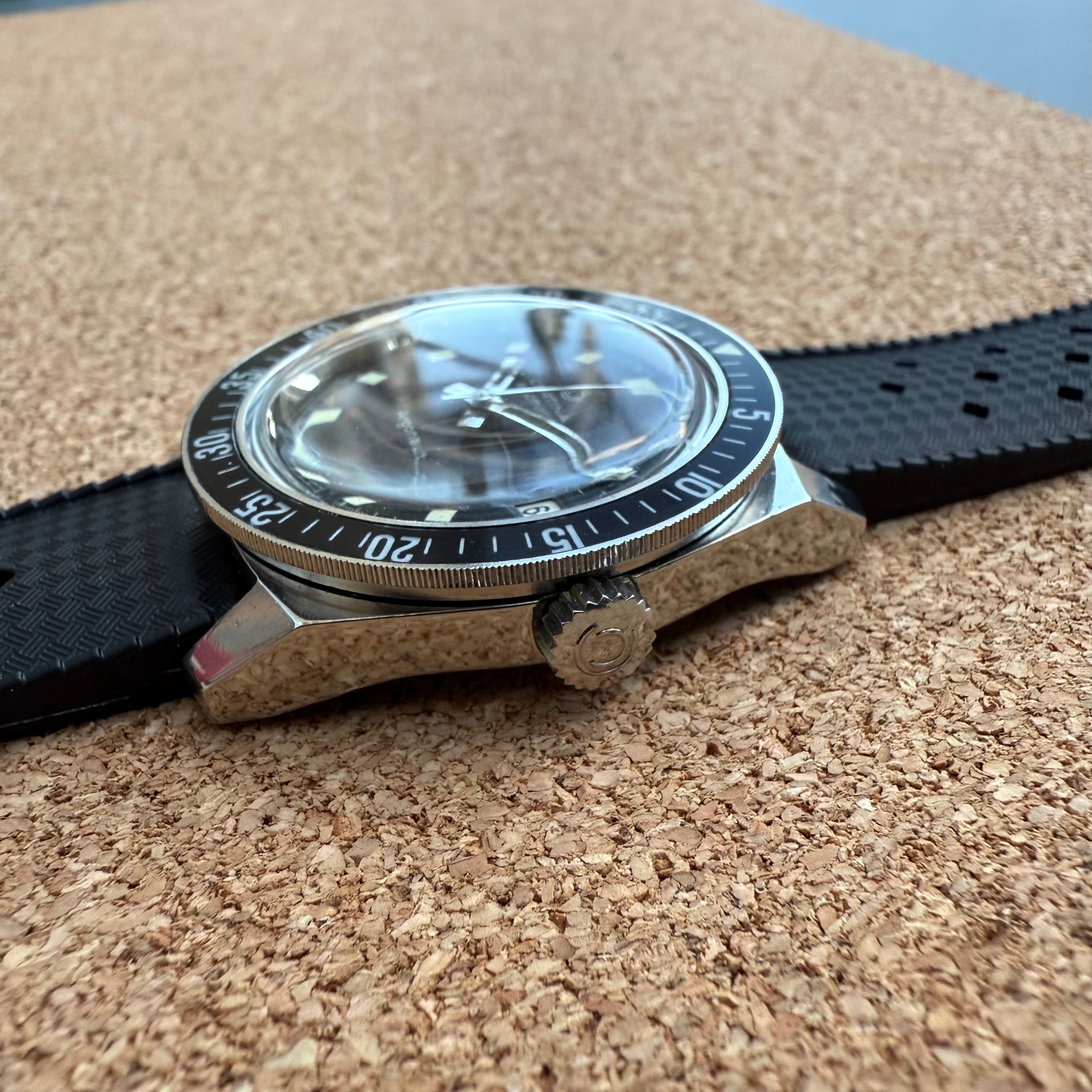 Certina - Argonaut Diver Ref 5801 122 - 1968