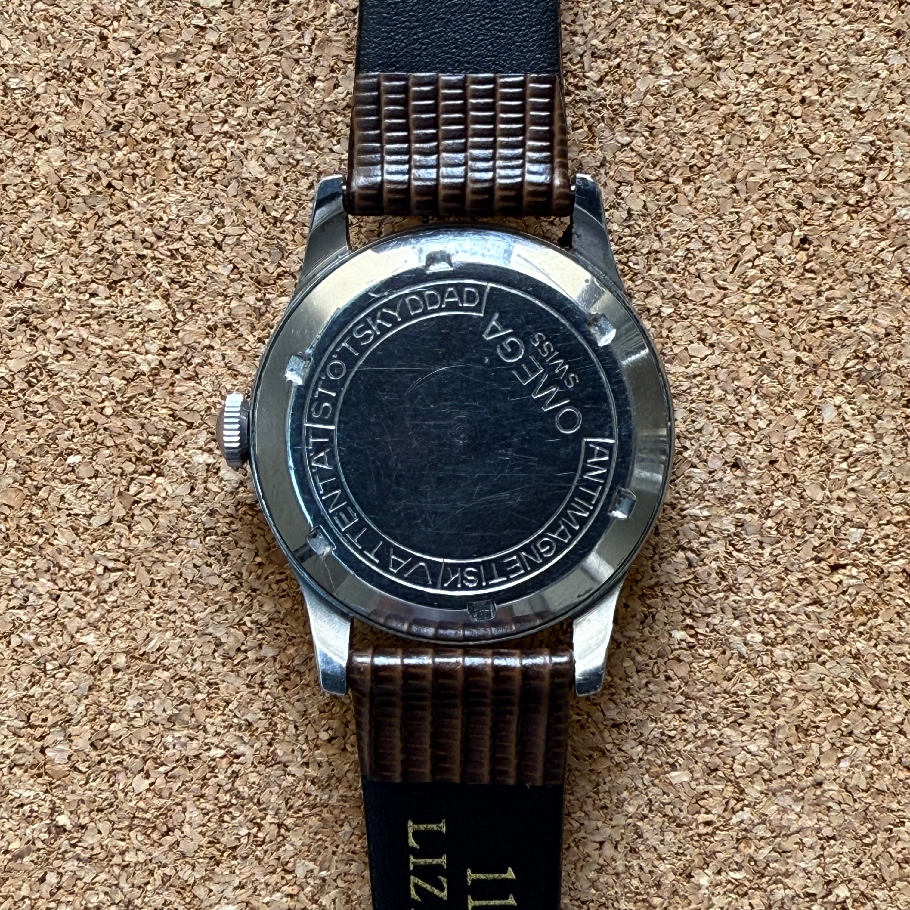 Omega - Suveran Cadran Bull's Eye - 1944