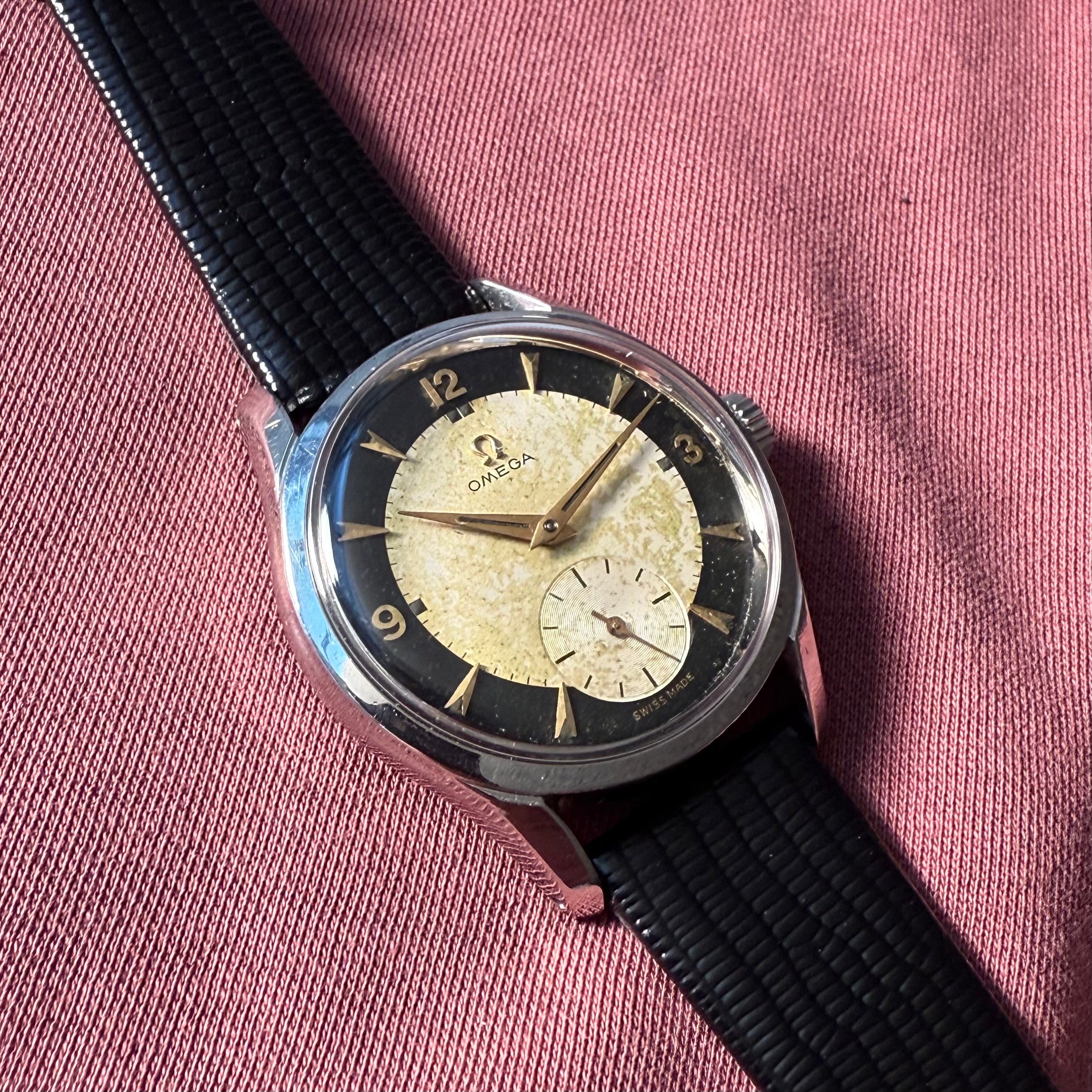 Omega – 2639 Jumbo “Tuxedo Dial” – 1952