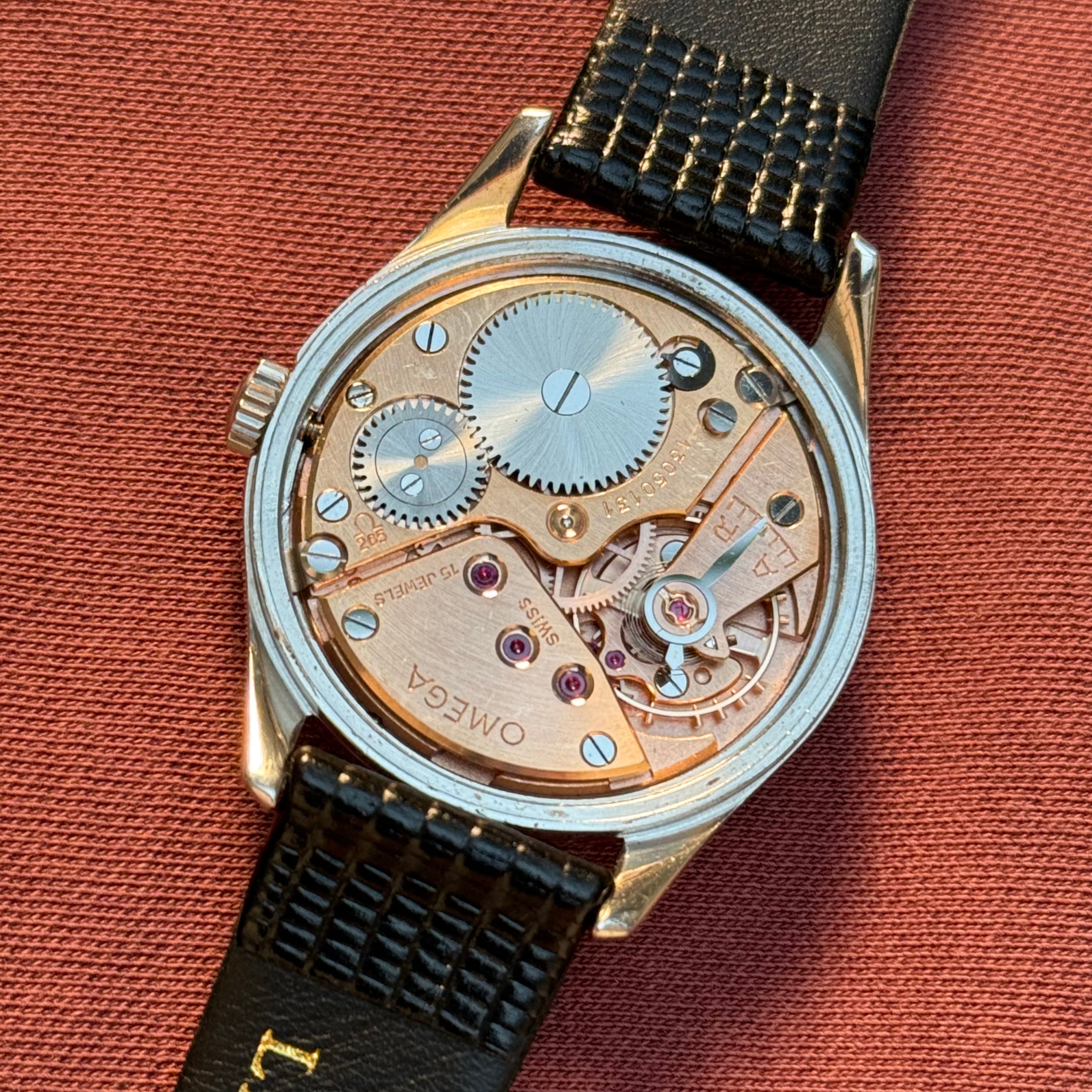 Omega – 2639 Jumbo “Tuxedo Dial” – 1952