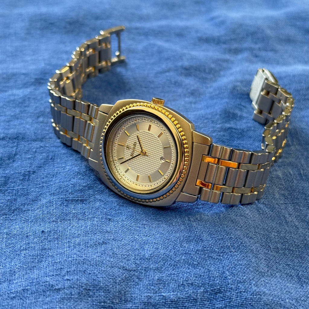 Nivada – Two Tone Quartz – 1990s