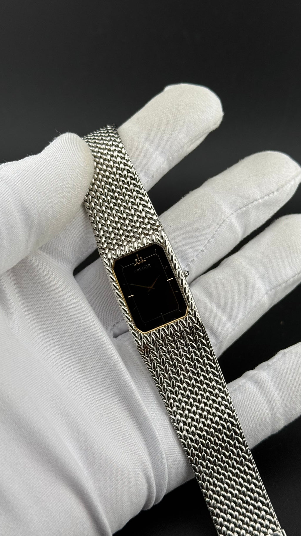 Credor – 2F70-5330 (black dial, box & papers) – 1981