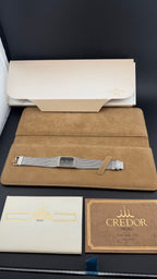 Credor – 2F70-5330 (black dial, box & papers) – 1981